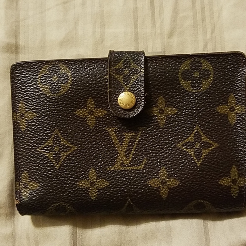Authentic LV Walet